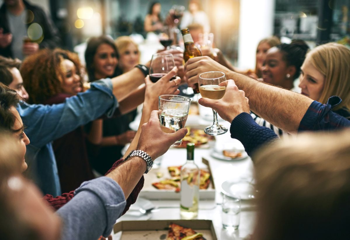 Uzależnienie od alkoholu a święta w domu. Jak wesprzeć alkoholika w tym czasie?