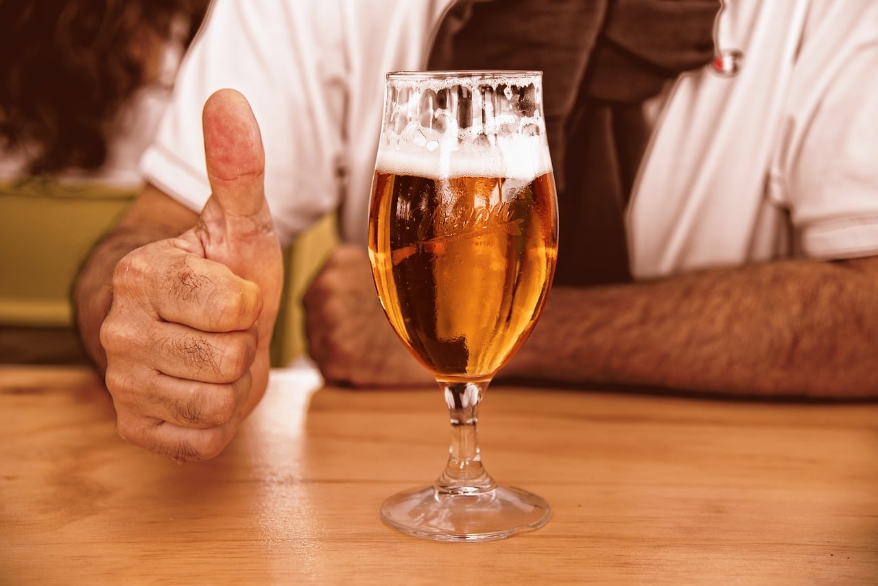Abstynencja alkoholowa, czy picie kontrolowane - co po zakończonej terapii? 