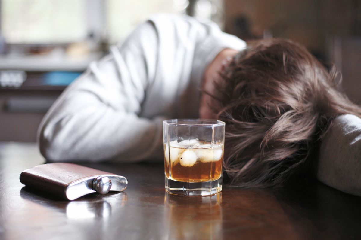 Co wspólnego ma polineuropatia z chorobą alkoholową?